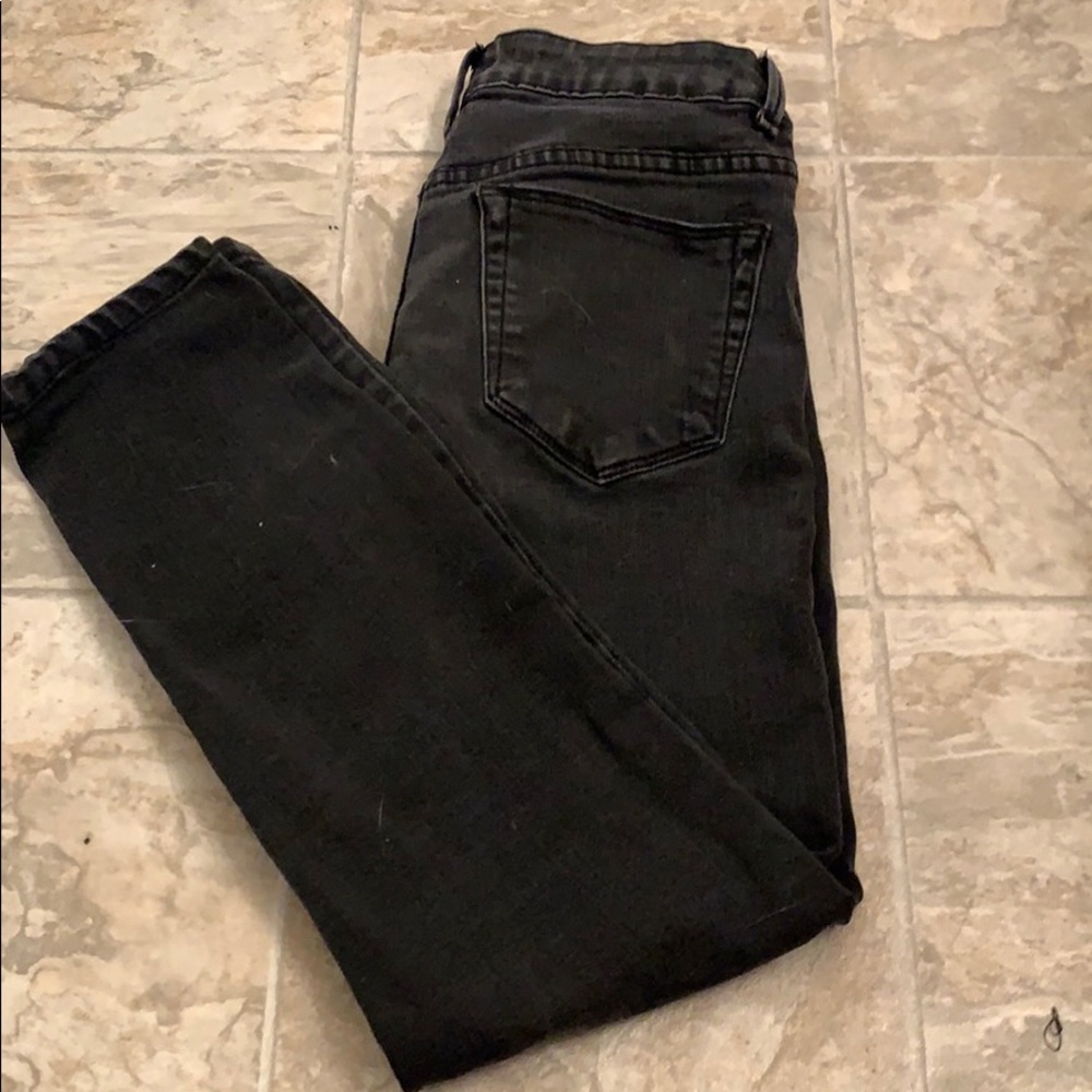 BRANDY MELVILLE JEANS